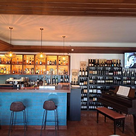 Boutique Inn & Restaurant - Casa Dos Suecos Фигейра да Фош Екстериор снимка
