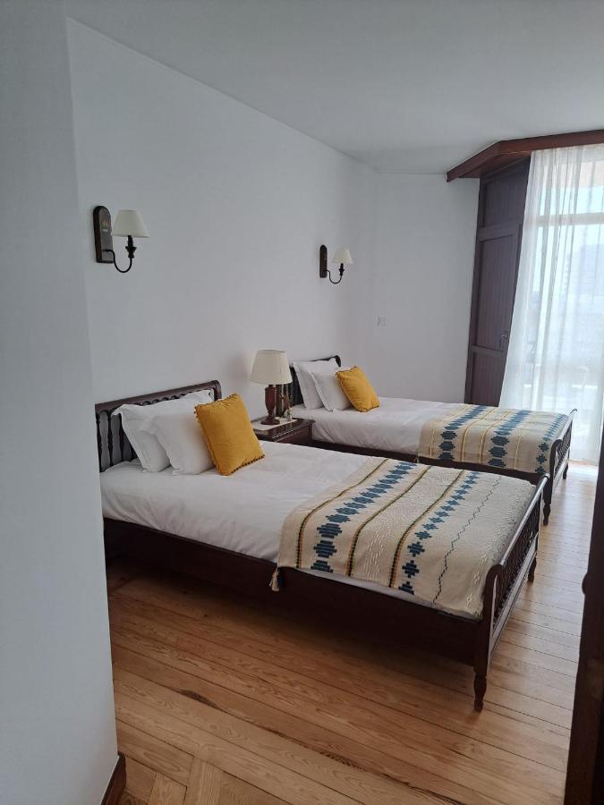 Boutique Inn & Restaurant - Casa Dos Suecos Фигейра да Фош Екстериор снимка
