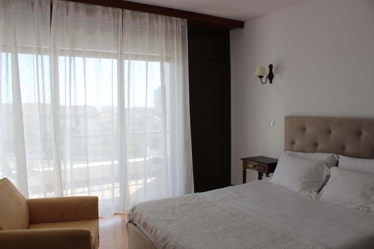 Boutique Inn & Restaurant - Casa Dos Suecos Фигейра да Фош Екстериор снимка